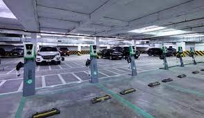 Đua nhau dùng xe điện, dân chung cư thành người ‘thiệt thòi’ nhất