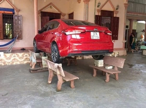 Những Phương Pháp Độc Đáo Bảo Vệ Ô Tô Trong Mùa Mưa Bão