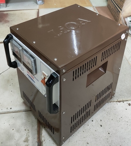 ỔN ÁP LIOA 3KVA - 3KW - 3KG CŨ DẢI 90V ~ 250V MODEL DRI - 3000