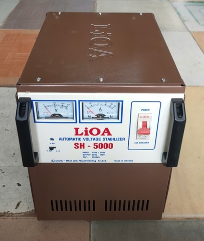 ỔN ÁP LIOA 1 PHA 5KVA DẢI 130V ~ 250V SH - 5000 HÀNG TỒN KHO, BẦY MẪU BÁN THANH LÝ
