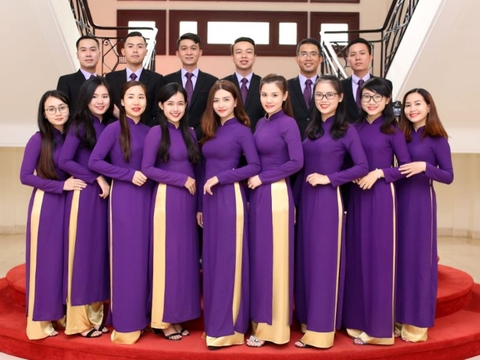 10+ mẫu áo dài đồng phục công sở thanh lịch và tinh tế