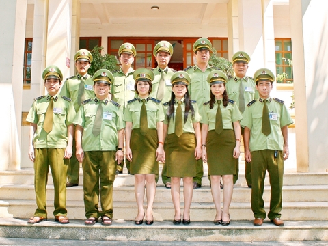 Đồng phục cơ quan nhà nước chuẩn chỉnh, chuyên nghiệp