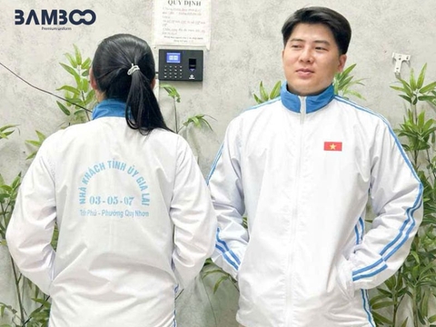 Nên làm mới đồng phục công ty hay không? Giải đáp chi tiết