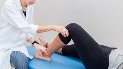 Kết hợp tiêm PRP với vật lý trị liệu cho người bệnh thoái hóa khớp gối