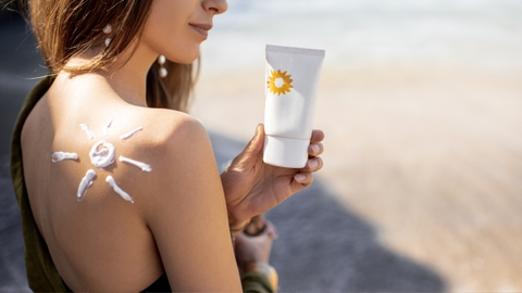 Điểm danh 10 tác dụng nổi bật của kem chống nắng