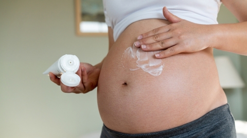 Danh sách thành phần trong mỹ phẩm cho bà bầu nên tránh