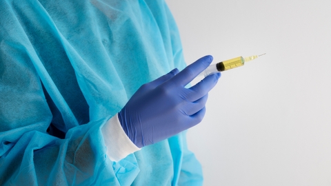 PRP cấy máu tự thân là gì? Lợi ích khi cấy máu tự thân trong y khoa, làm đẹp