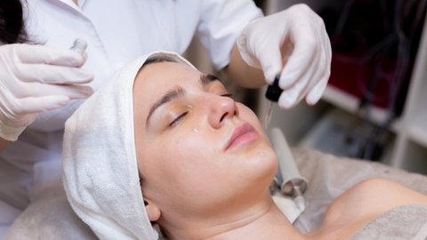 Serum tế bào gốc dùng như thế nào để tối ưu hiệu quả, tránh lãng phí?