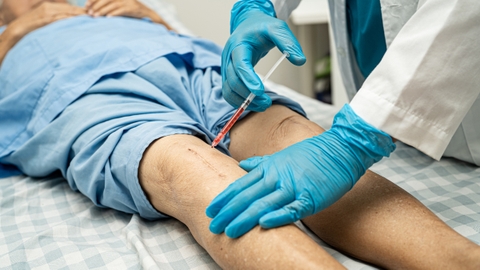 Tiêm tế bào gốc giá bao nhiêu? Bao lâu tiêm một lần?