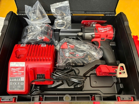 Máy siết bu lông M18 FMTIW2F12 - 0X0 (bare) và 2 pin 18V 5.0Ah M18B5 và Sạc M12-18C