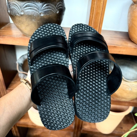 Mẫu dép cao su công nghệ mới 2 quai thời trang, đế cao 2,5-3cm êm và chống trơn rất tốt