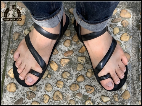 Dép cao su 4 quai xỏ ngón