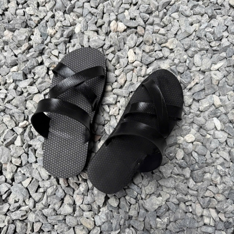 Mẫu dép cao su công nghệ mới, đế cao 2,6-3cm êm và chống trơn rất tốt