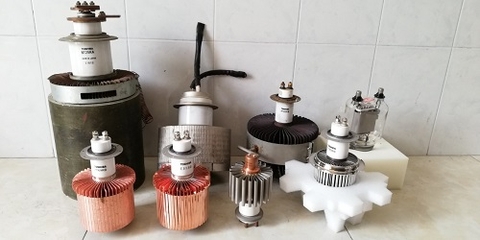 Bóng cao tần 8T25