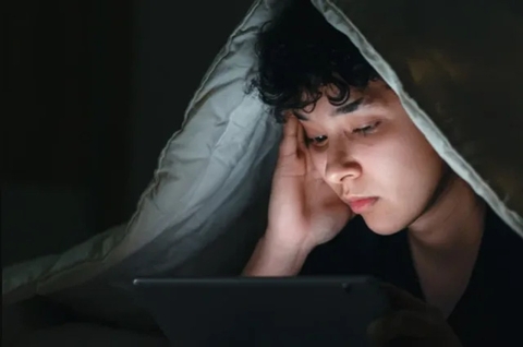 Thức Khuya Có Gây Suy Thận Không? Giải Đáp Từ Chuyên Gia