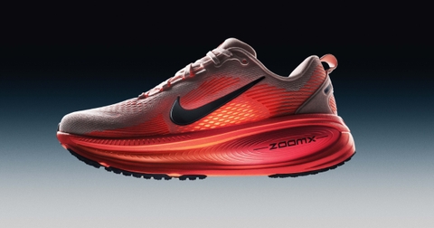 nike-ra-mat-mau-giay-chay-bo-moi-mang-ten-vomero-18