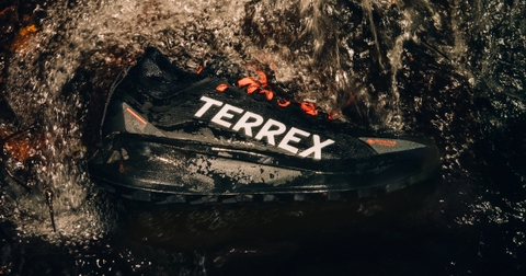 adidas-chinh-thuc-ra-mat-mau-giay-trail-moi-agravic-gore-tex