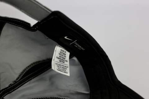 Mũ Nike Feather Light 