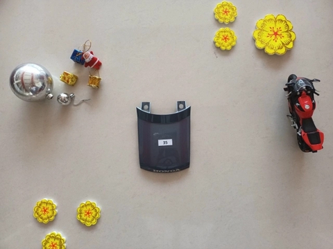 35. ốp đuôi sau ( WAVE ALPHA 2 BÓNG)