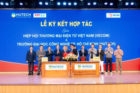 VECOM tăng cường kết nối nhà trường và doanh nghiệp, thúc đẩy phát triển thương mại điện tử