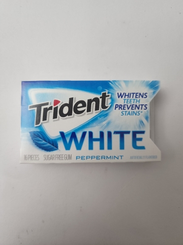 TRIDENT - WHITE TEETH PREVENTS STAINS (GUM BẠC HÀ 16 VIÊN)