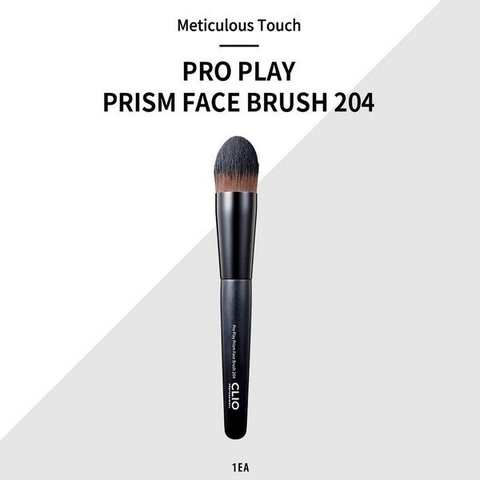 CLIO - PRO PLAY PRISM FACE BRUSH 204 (CỌ TRANG ĐIỂM)