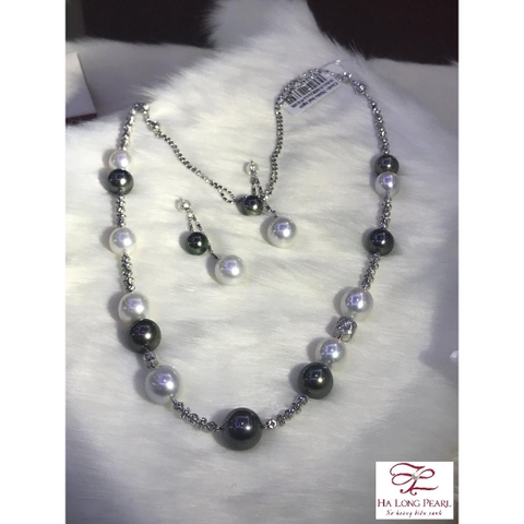 Set - South Sea and Tahiti Pearl