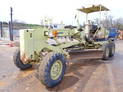 Máy san Komatsu GD405A-2-3015
