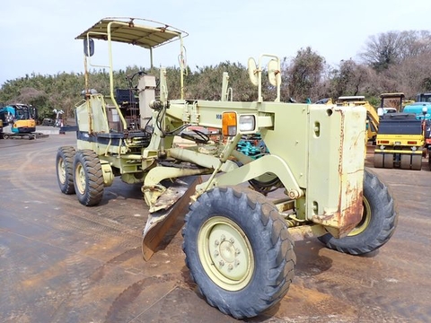 Máy san Komatsu GD405A-2-3015