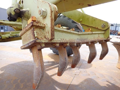 Máy san Komatsu GD405A-2-3015