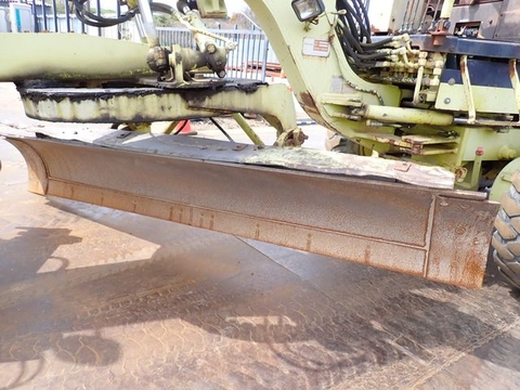 Máy san Komatsu GD405A-2-3015