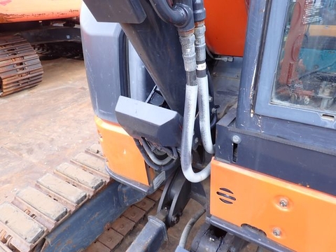 Máy xúc đào hitachi ZX40UR-35672 cabin điều hòa 2015