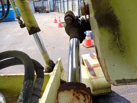 Máy san Komatsu GD405A-2-3015