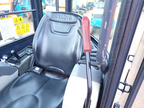 Máy xúc đào hitachi ZX40UR-35672 cabin điều hòa 2015