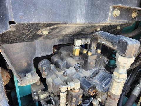 KOBELCO SK70SR-2-15667