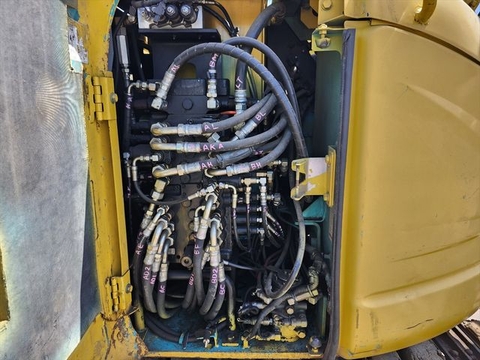 KOBELCO SK70SR-2-15667