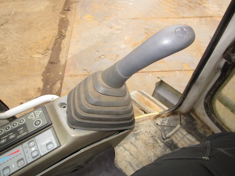 Máy xúc đào Sumitomo SH75X-3-5526