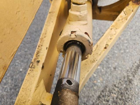 KOMATSU   GD405A-2- 2012