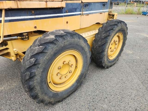 KOMATSU   GD405A-2- 2012