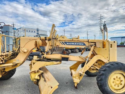 KOMATSU   GD405A-2- 2012