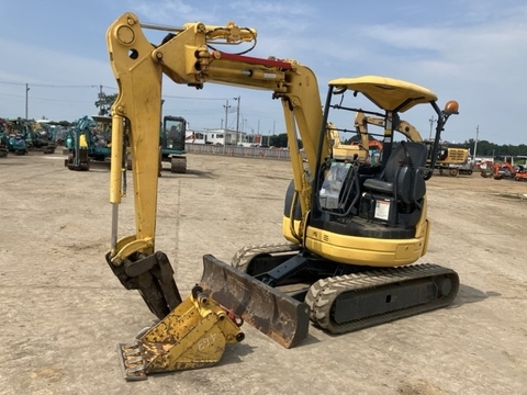 Komatsu PC30UU-5 19300 (máy xúc)
