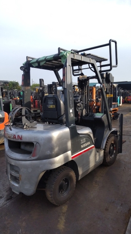 Xe nâng xăng - ga Nissan PL02A25W-005254