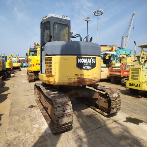 Komasu PC138US-1E1-5504