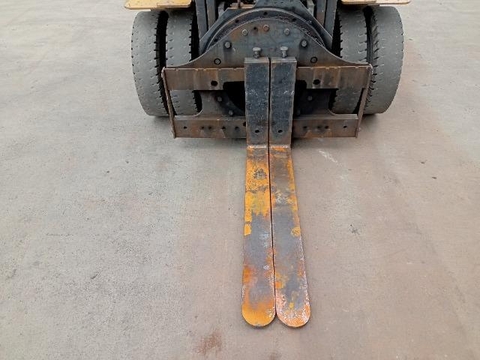 Komatsu FD25W-16-709071