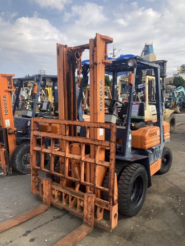 Toyota 5FD25 -73075 gật gù lốp đôi số sàn