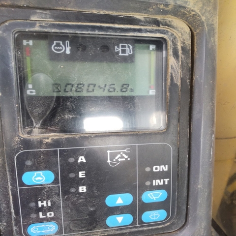 Komasu PC138US-1E1-5504