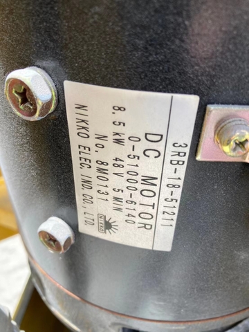 Komatsu đứng lái 2.5 tấn tháp 5.5 m FB25RN-4-5025