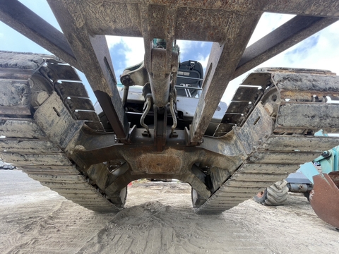 Máy xúc đào Kobelco SK40SR-3E-04240