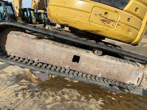 Komatsu PC30UU-5 16326
