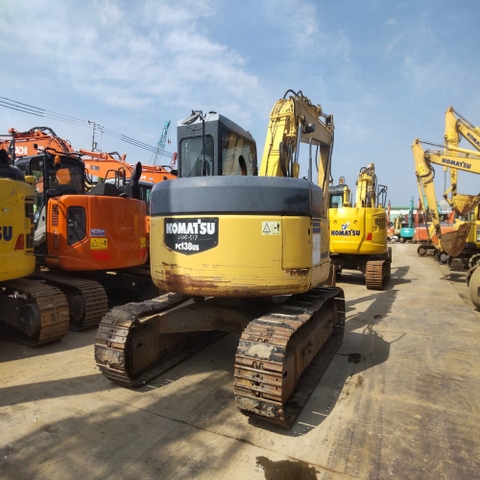 Komasu PC138US-1E1-5504